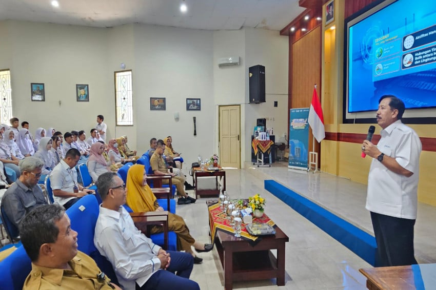 Puluhan SMA di Berbagai Daerah Dikenalkan Peran Logistik Nasional