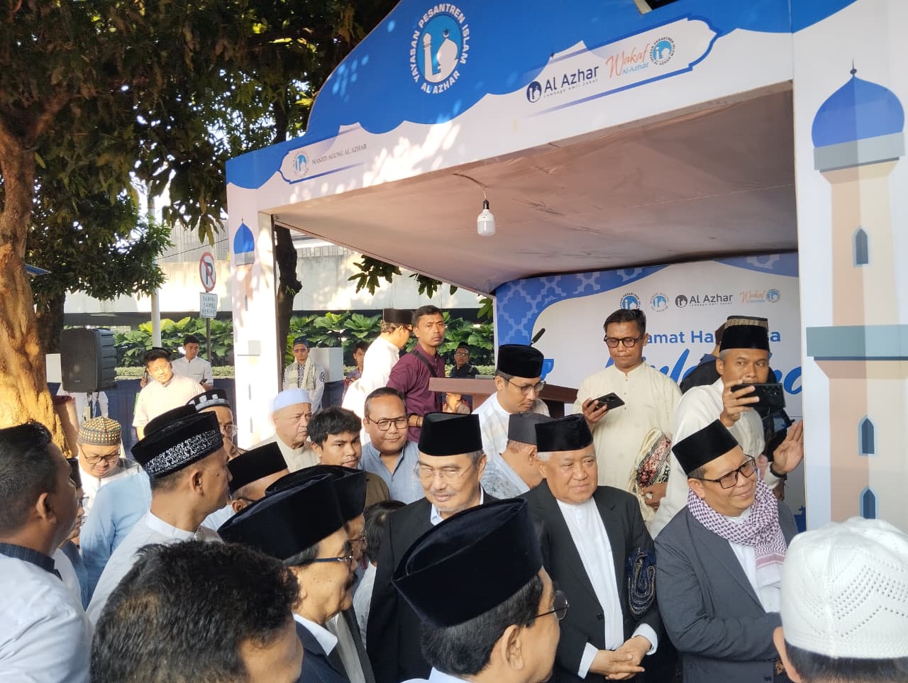Khotbah Iduladha di Lapangan Masjid Agung Al Azhar, Din Syamsuddin Tekankan Pentingnya Persatuan Umat Islam